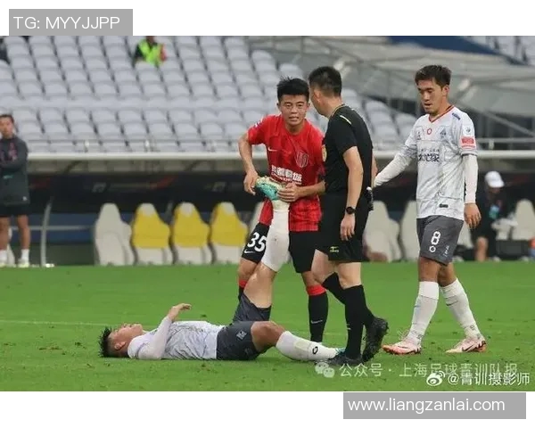 足协杯激战正酣各队争夺荣耀与梦想的巅峰对决